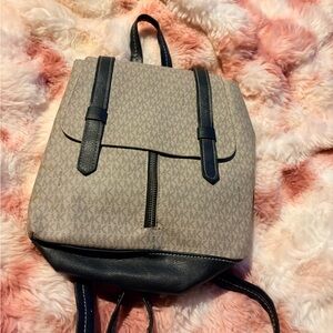 Micheal kors Elegant Beige and Black Women's Backpack